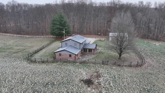 $614,900 | 7000 South Us Highway, Freedom, IN 47431