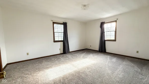 $594,900 | 7000 South Us Highway, Freedom, IN 47431