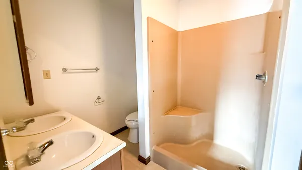 $594,900 | 7000 South Us Highway, Freedom, IN 47431