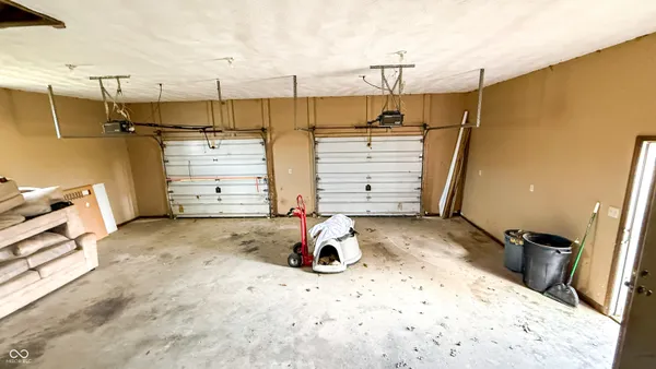 $594,900 | 7000 South Us Highway, Freedom, IN 47431