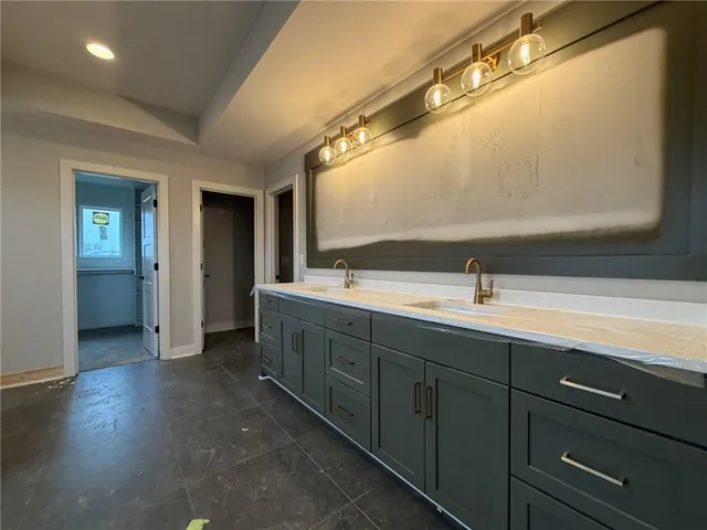 $826,240 | 1605 Southwest Arbor Park Drive, Lee's Summit, MO 64082