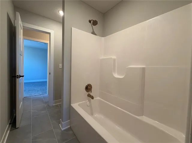 $826,240 | 1605 Southwest Arbor Park Drive, Lee's Summit, MO 64082