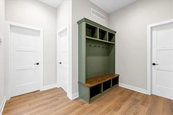 $826,240 | 1605 Southwest Arbor Park Drive, Lee's Summit, MO 64082