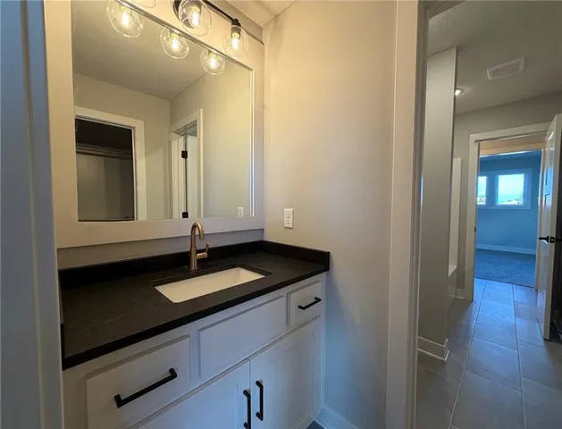 $826,240 | 1605 Southwest Arbor Park Drive, Lee's Summit, MO 64082