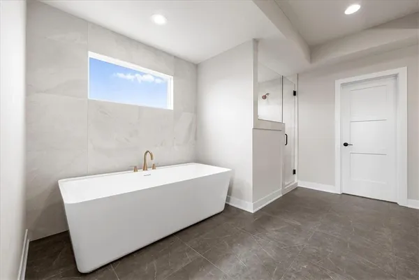 $826,240 | 1605 Southwest Arbor Park Drive, Lee's Summit, MO 64082