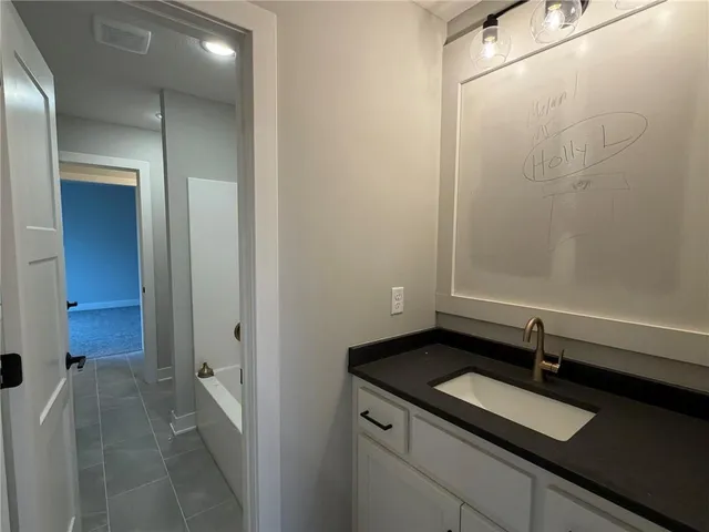 $826,240 | 1605 Southwest Arbor Park Drive, Lee's Summit, MO 64082