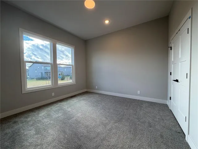 $826,240 | 1605 Southwest Arbor Park Drive, Lee's Summit, MO 64082