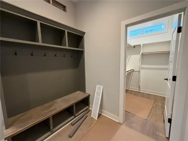 $826,240 | 1605 Southwest Arbor Park Drive, Lee's Summit, MO 64082