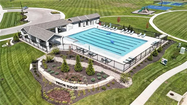 $826,240 | 1605 Southwest Arbor Park Drive, Lee's Summit, MO 64082