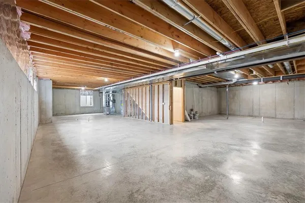 $826,240 | 1605 Southwest Arbor Park Drive, Lee's Summit, MO 64082