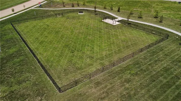 $826,240 | 1605 Southwest Arbor Park Drive, Lee's Summit, MO 64082