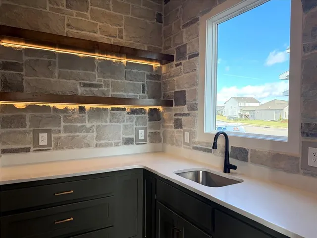 $826,240 | 1605 Southwest Arbor Park Drive, Lee's Summit, MO 64082