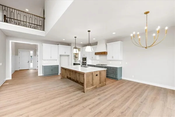 $826,240 | 1605 Southwest Arbor Park Drive, Lee's Summit, MO 64082