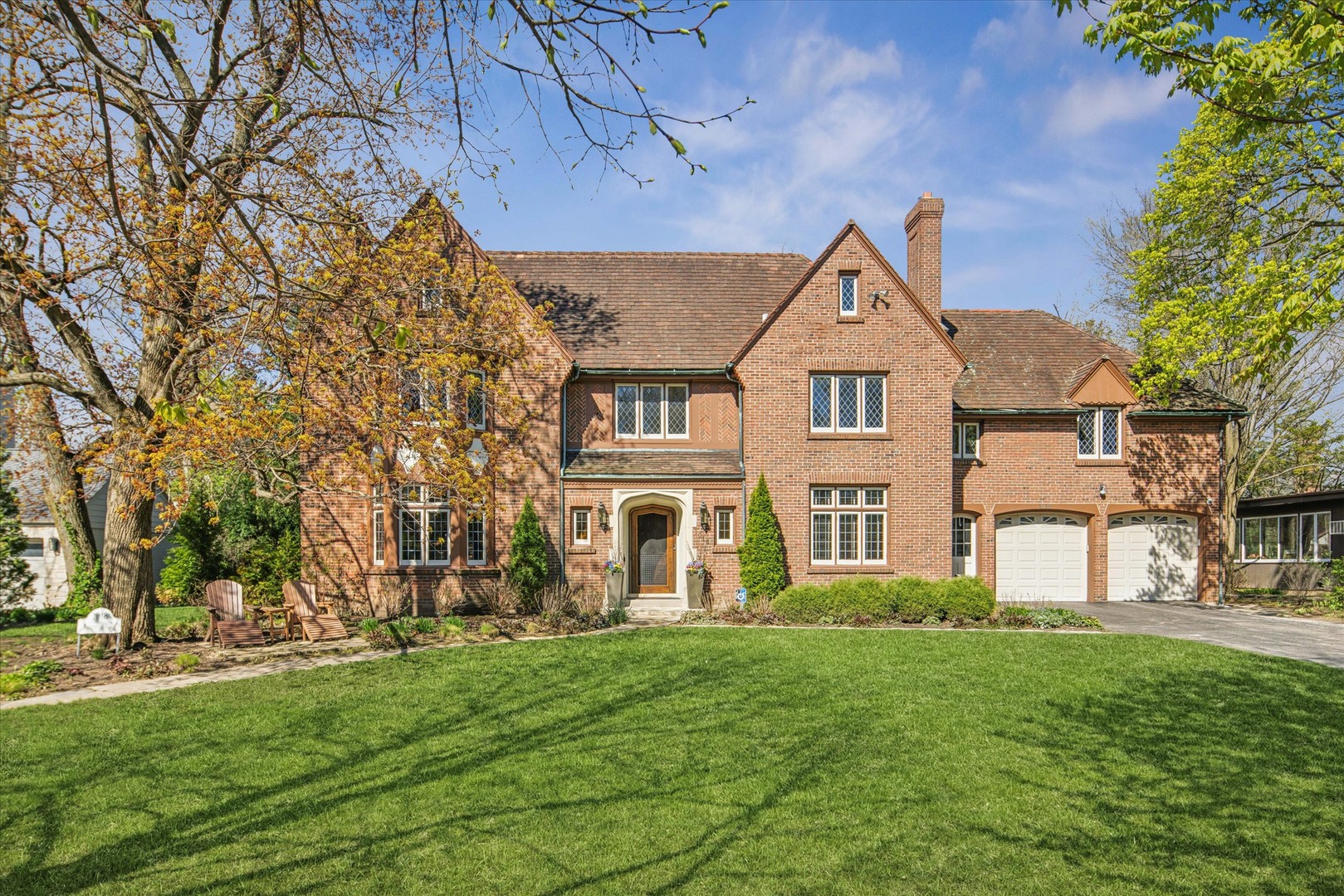 1018 Eastwood Road Glencoe, IL 60022 - Photo 1 of 59