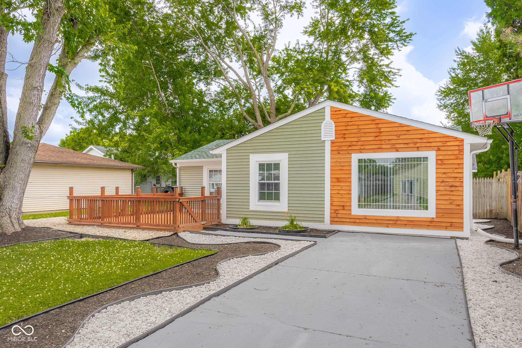 151 Schaefer Drive Hope, IN 47246 - Photo 4 of 49
