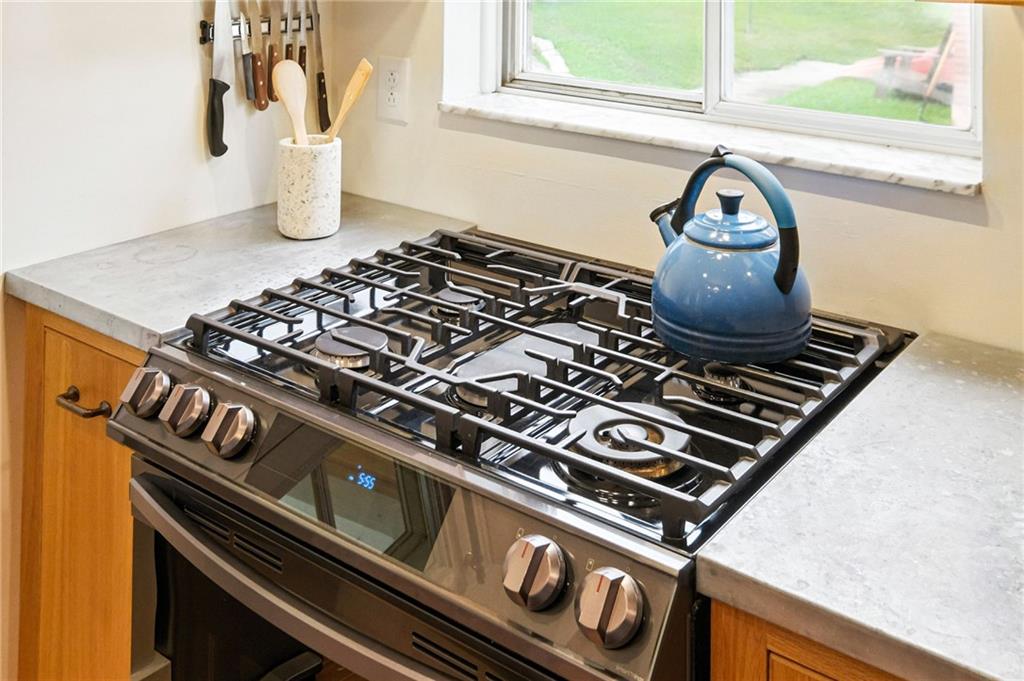 4329 Stanton Avenue Pittsburgh, PA 15201 - Photo 22 of 45