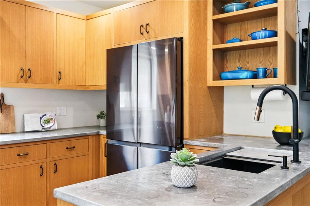 4329 Stanton Avenue Pittsburgh, PA 15201 - Photo 23 of 45