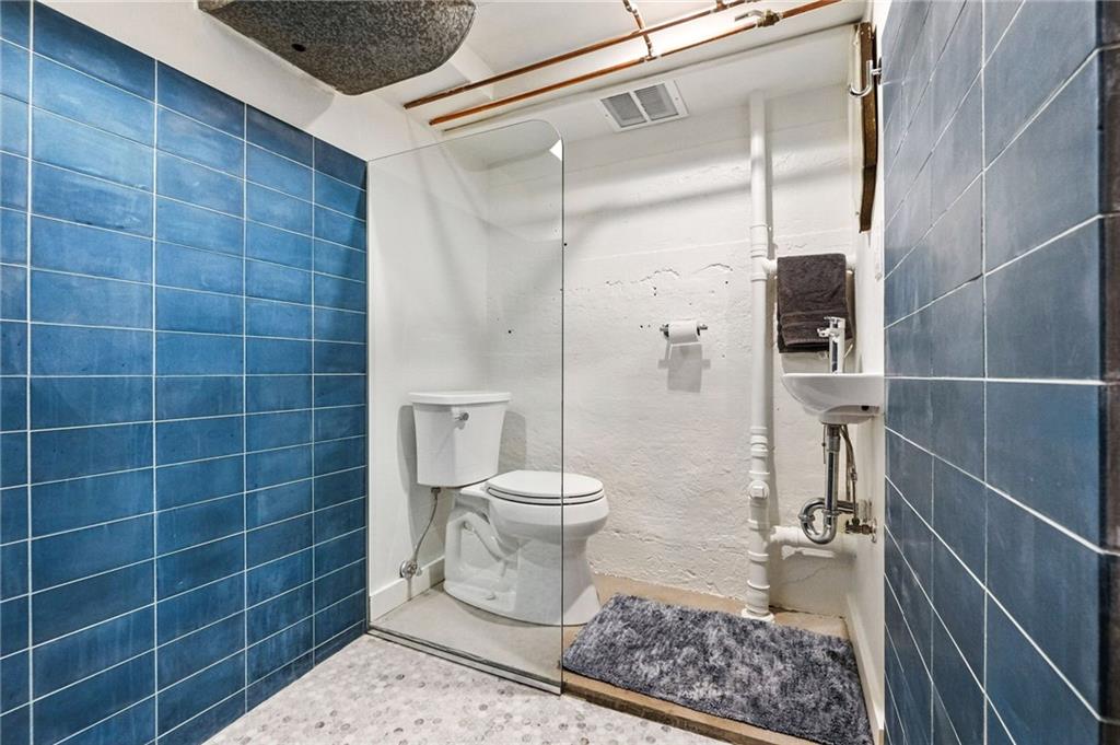 4329 Stanton Avenue Pittsburgh, PA 15201 - Photo 37 of 45