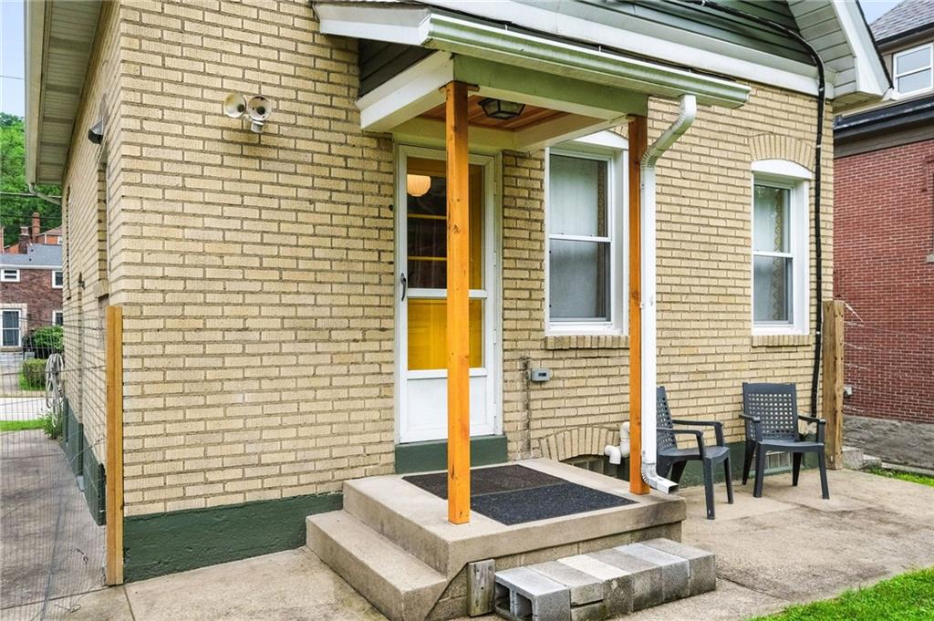 4329 Stanton Avenue Pittsburgh, PA 15201 - Photo 40 of 45