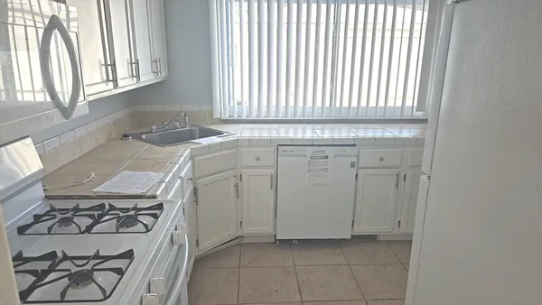 $109,900 | 474 163rd Place, Calumet City, IL 60409