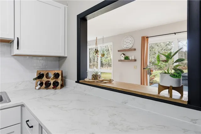 $319,000 | 27 Bennett Lane, Breesport, NY 14816