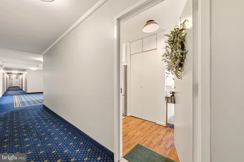 $369,000 | 801 North Pitt Street, Unit 1601, Alexandria, VA 22314