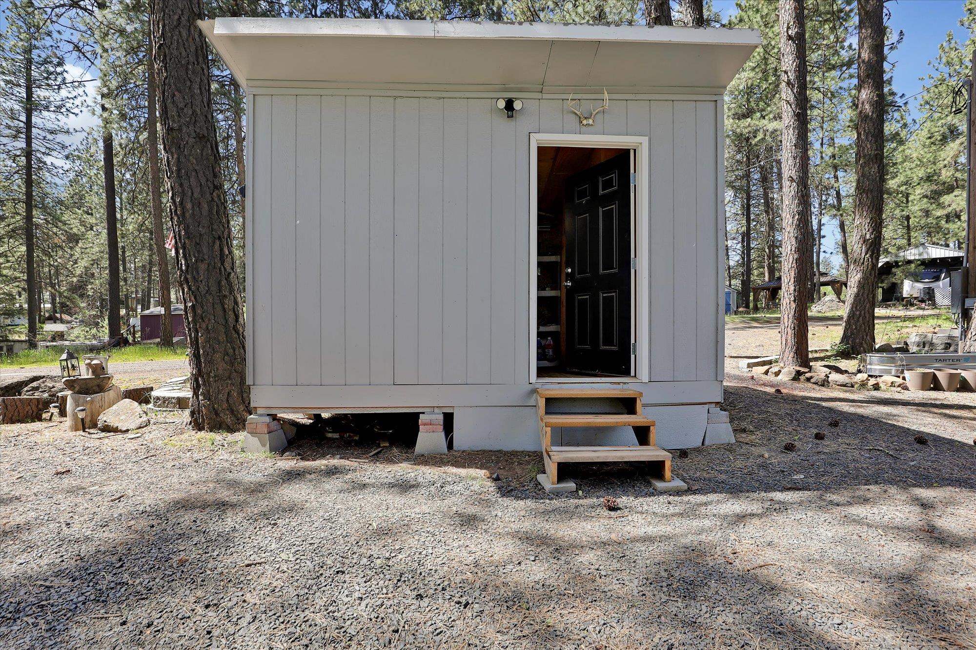 13901 South S Clear Lake Road Medical Lake, WA 99022 - Photo 21 of 33