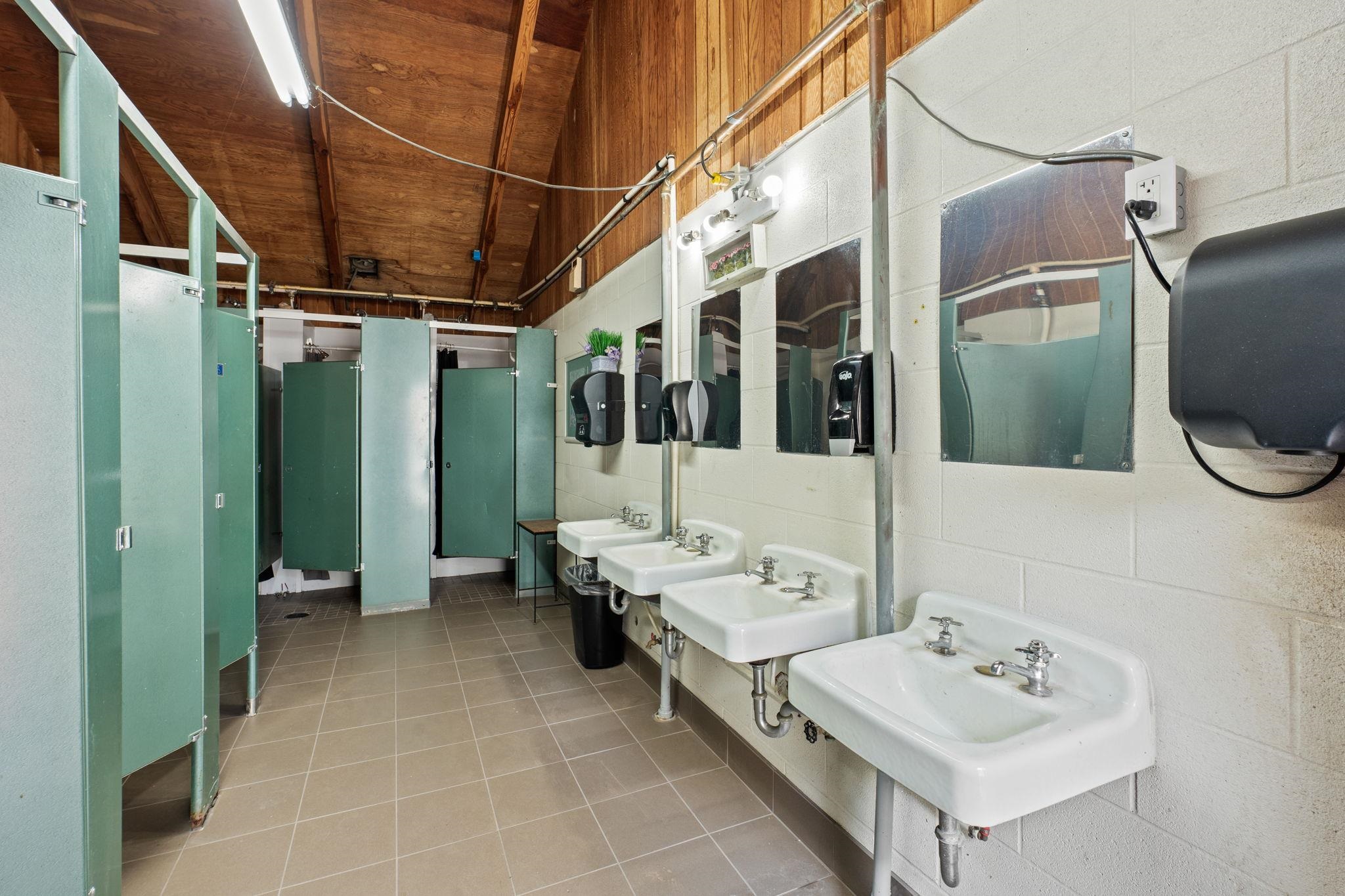 13901 South S Clear Lake Road Medical Lake, WA 99022 - Photo 30 of 33