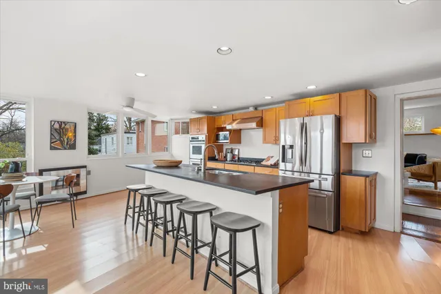 $1,100,000 | 2917 Argyle Drive, Alexandria, VA 22305