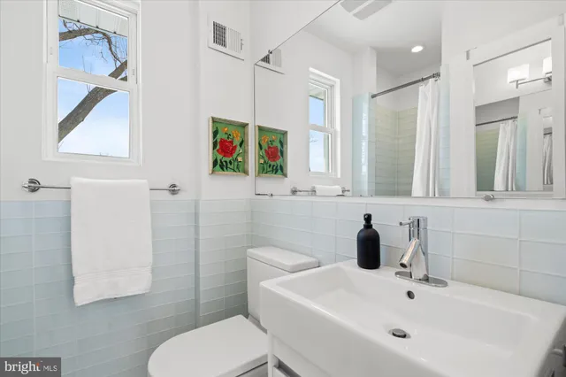 $1,100,000 | 2917 Argyle Drive, Alexandria, VA 22305