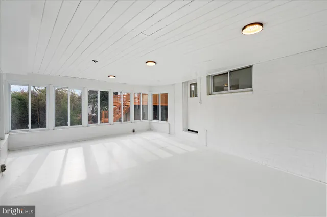 $1,100,000 | 2917 Argyle Drive, Alexandria, VA 22305