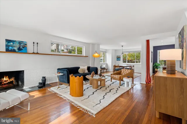 $1,100,000 | 2917 Argyle Drive, Alexandria, VA 22305