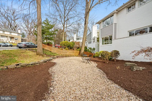 $1,100,000 | 2917 Argyle Drive, Alexandria, VA 22305
