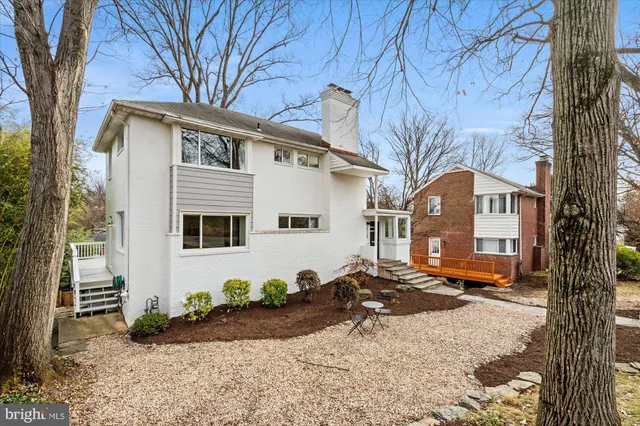 $1,100,000 | 2917 Argyle Drive, Alexandria, VA 22305