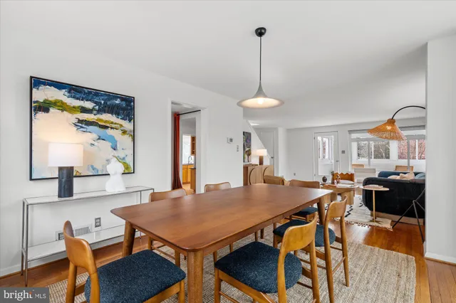 $1,100,000 | 2917 Argyle Drive, Alexandria, VA 22305