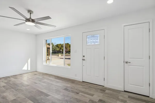 $3,500 | 4144 North 36th Street, Phoenix, AZ 85018