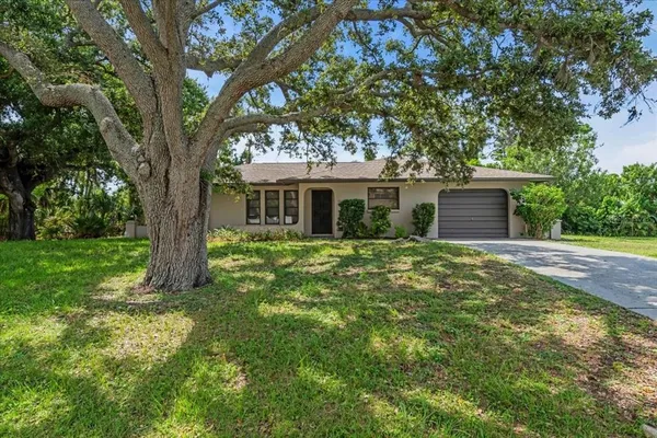 $2,750 | 331 Burke Road, Venice, FL 34293