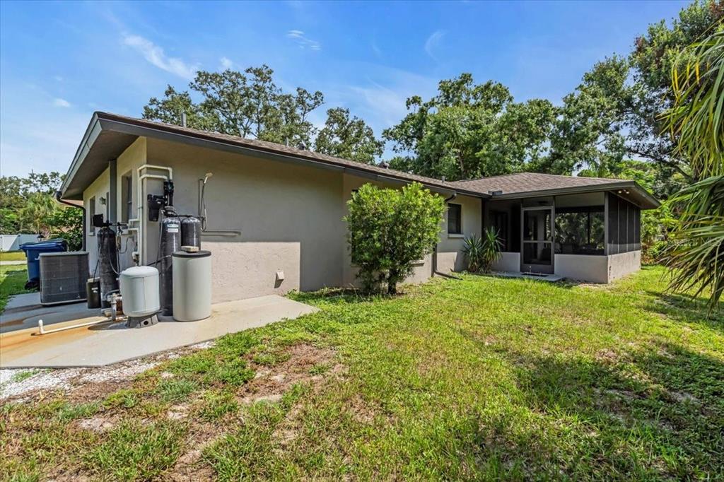 331 Burke Road Venice, FL 34293 - Photo 28 of 29 front view of a house with a yard