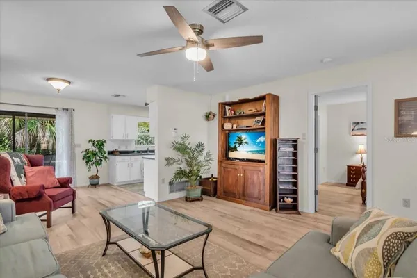 $2,750 | 331 Burke Road, Venice, FL 34293