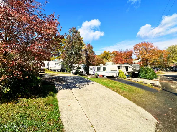 a view of city street with houses