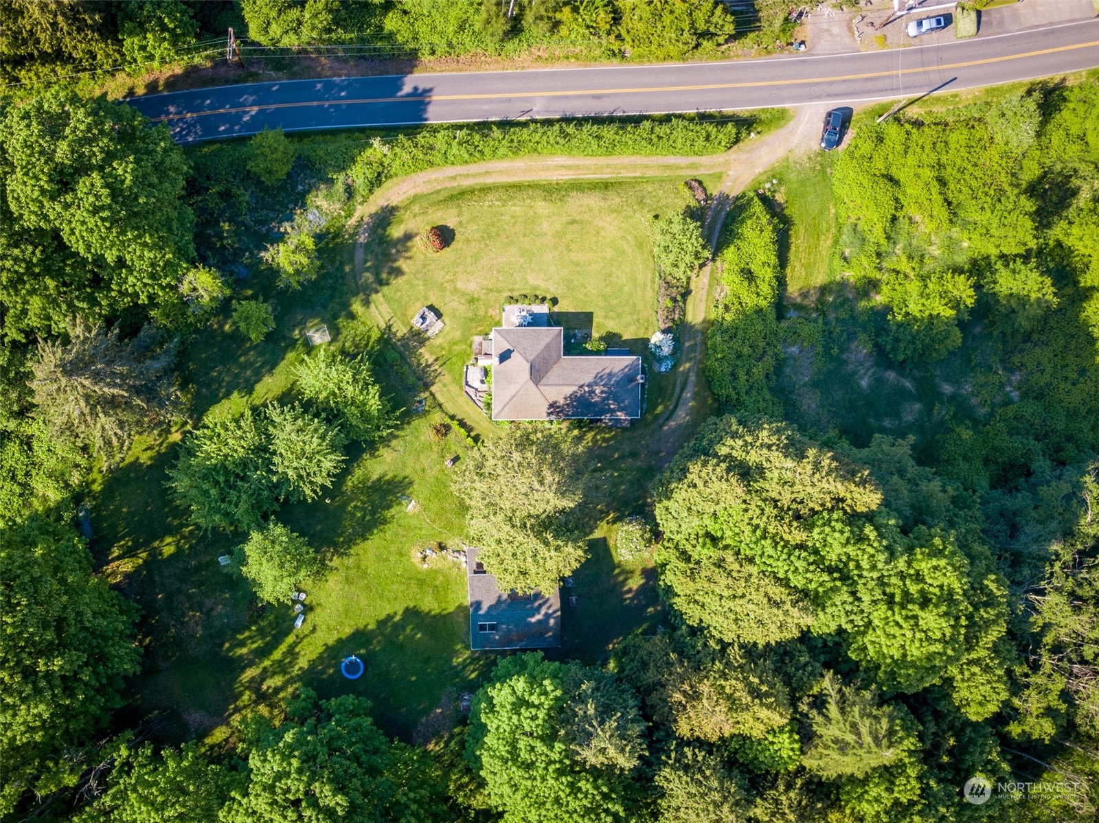 5273 Drayton Harbor Road Blaine, WA 98230 - Photo 9 of 33 a view of a garden