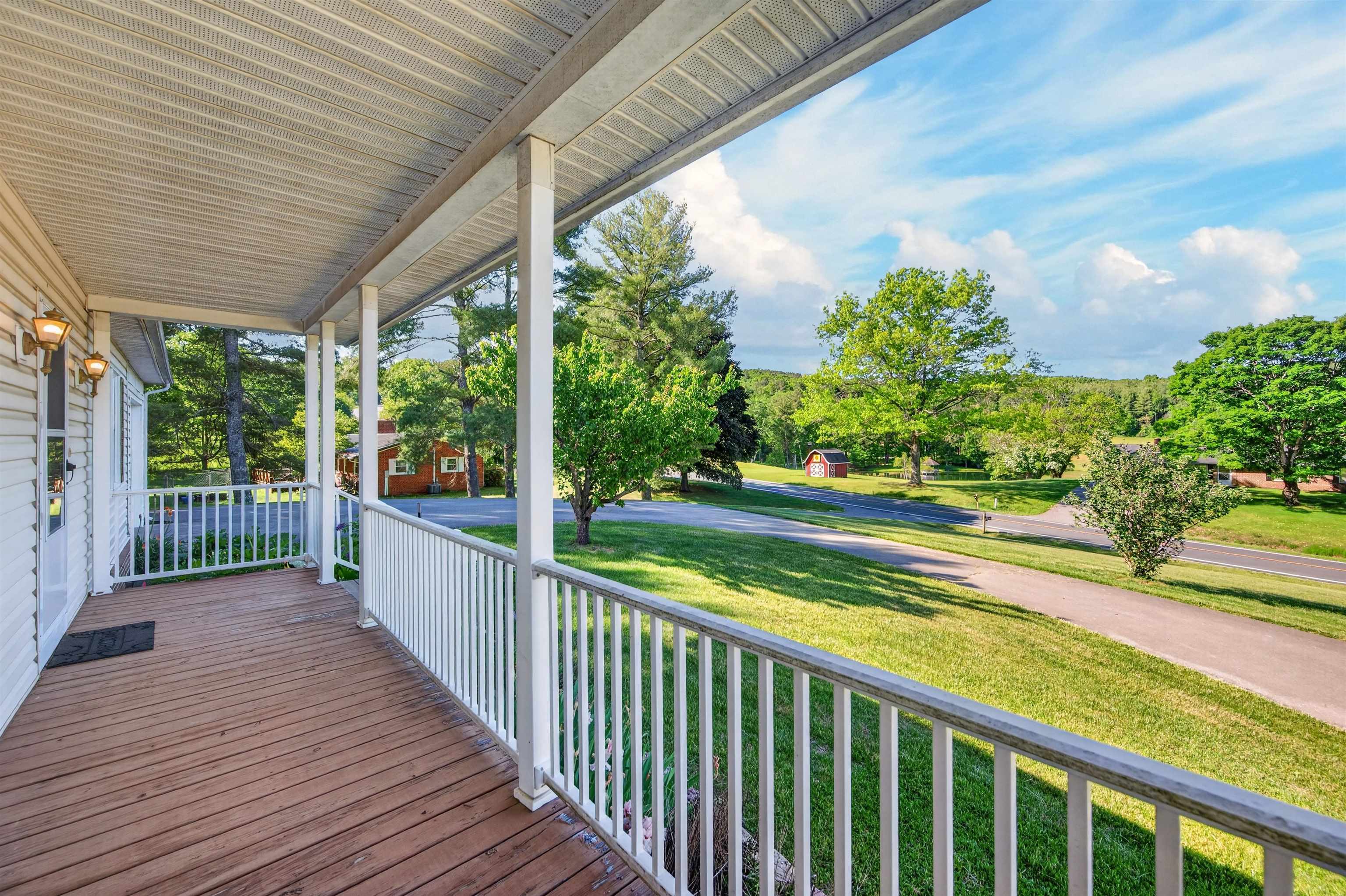 2063 Webbs Mill Road North Floyd, VA 24091 - Photo 5 of 102 Gallery Image 5