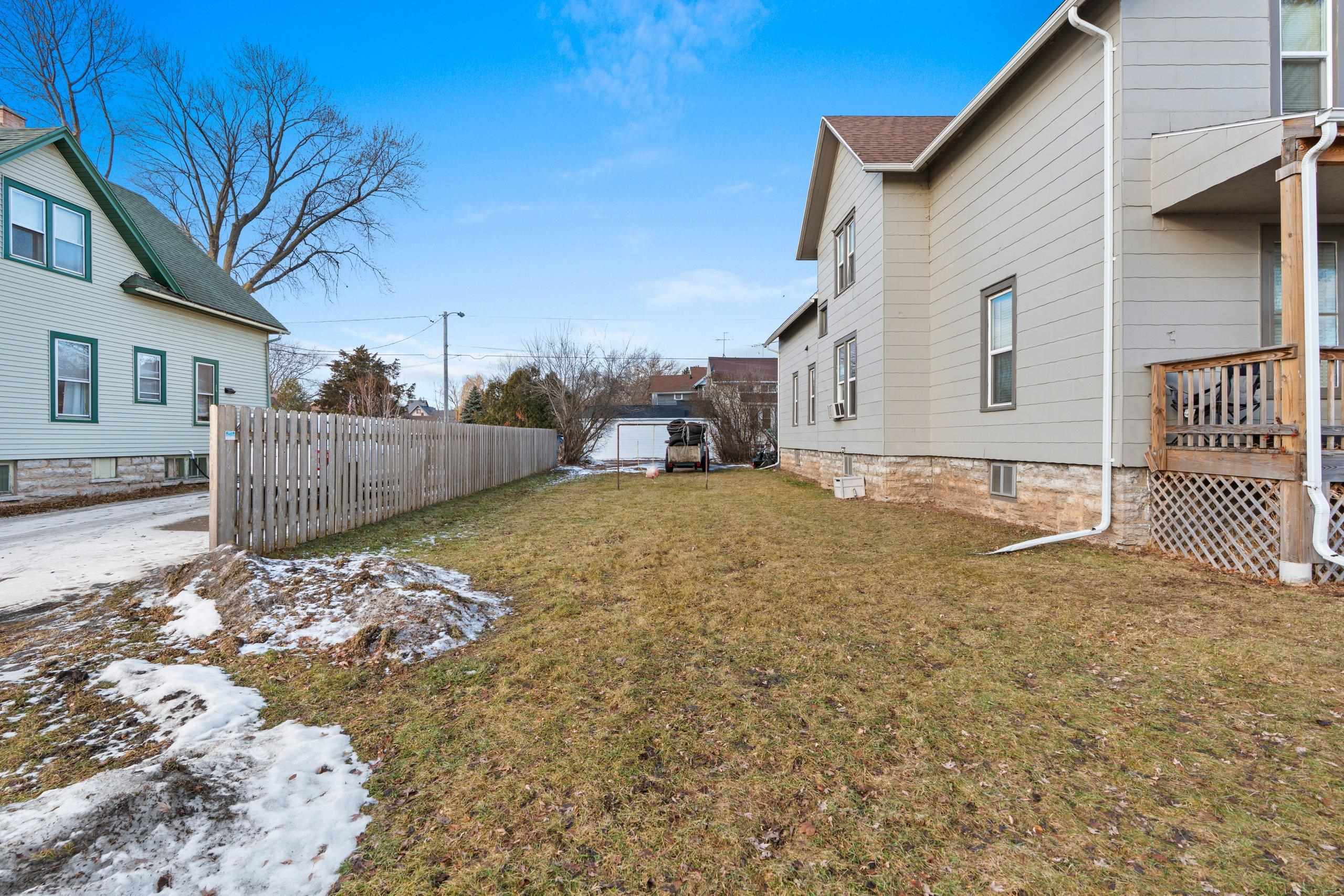 1403 South Main Street Oshkosh, WI 54902 - Photo 36 of 41