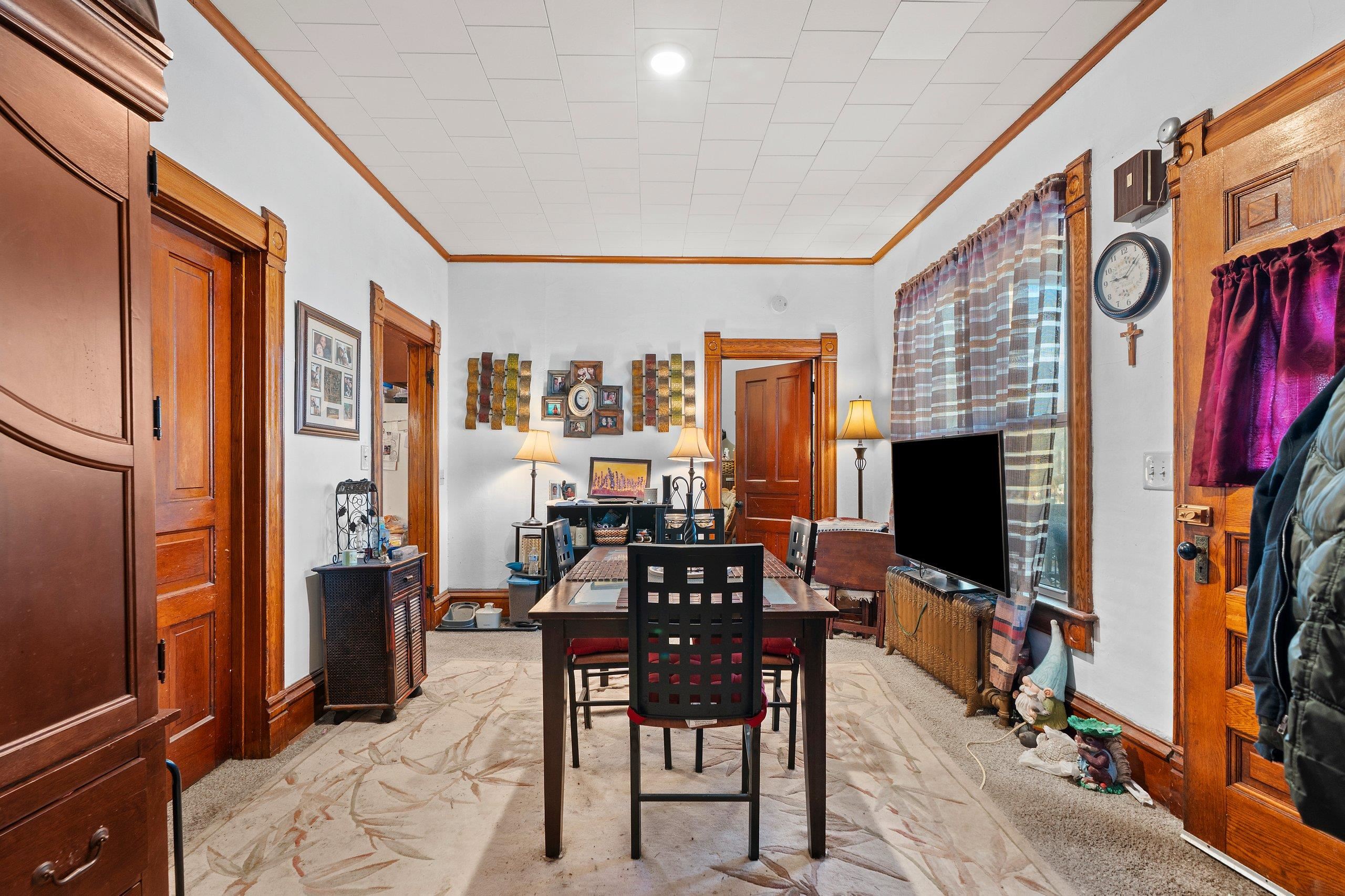 1403 South Main Street Oshkosh, WI 54902 - Photo 6 of 41