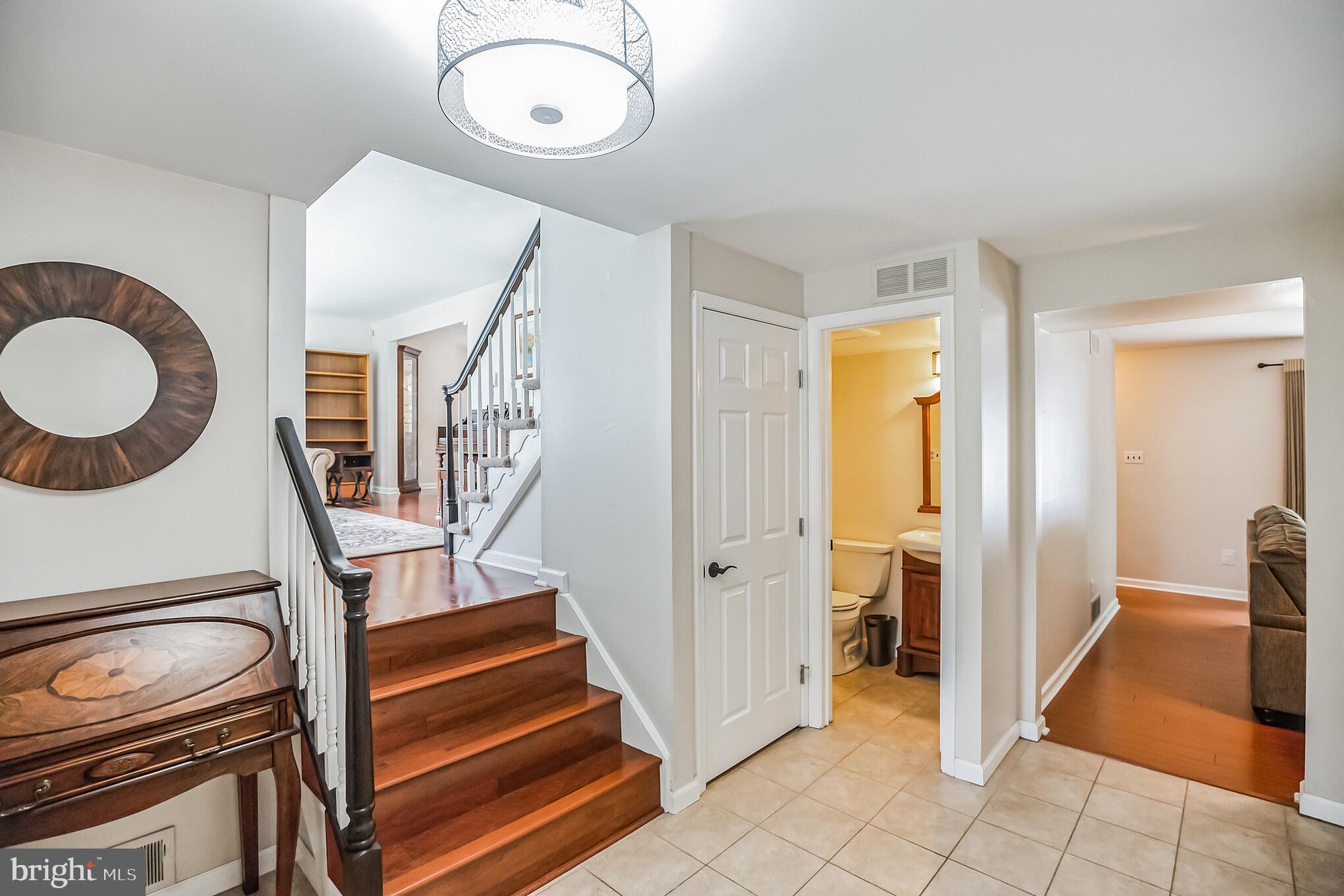 163 Forge Road Delran, NJ 08075 - Photo 3 of 30 Large entry foyer, tile floors
