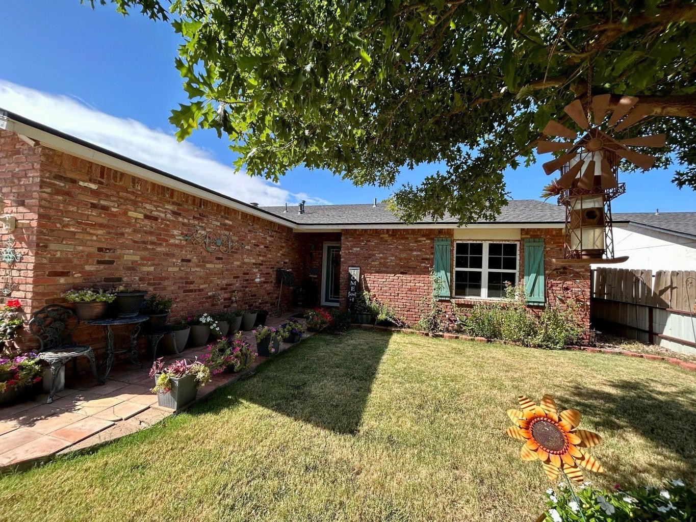 3907 Sides Street Plainview, TX 79072 - Photo 3 of 32 Photo 3