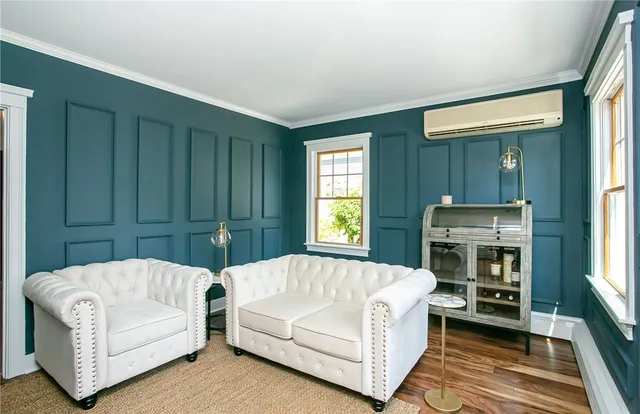 $3,800 | 5 Cherry Street, Newport, RI 02840