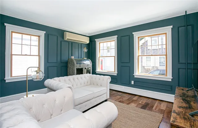 $3,800 | 5 Cherry Street, Newport, RI 02840