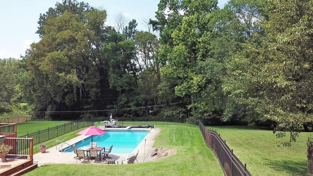 4134 North Riverside Drive Columbus, IN 47203 - Photo 8 of 40