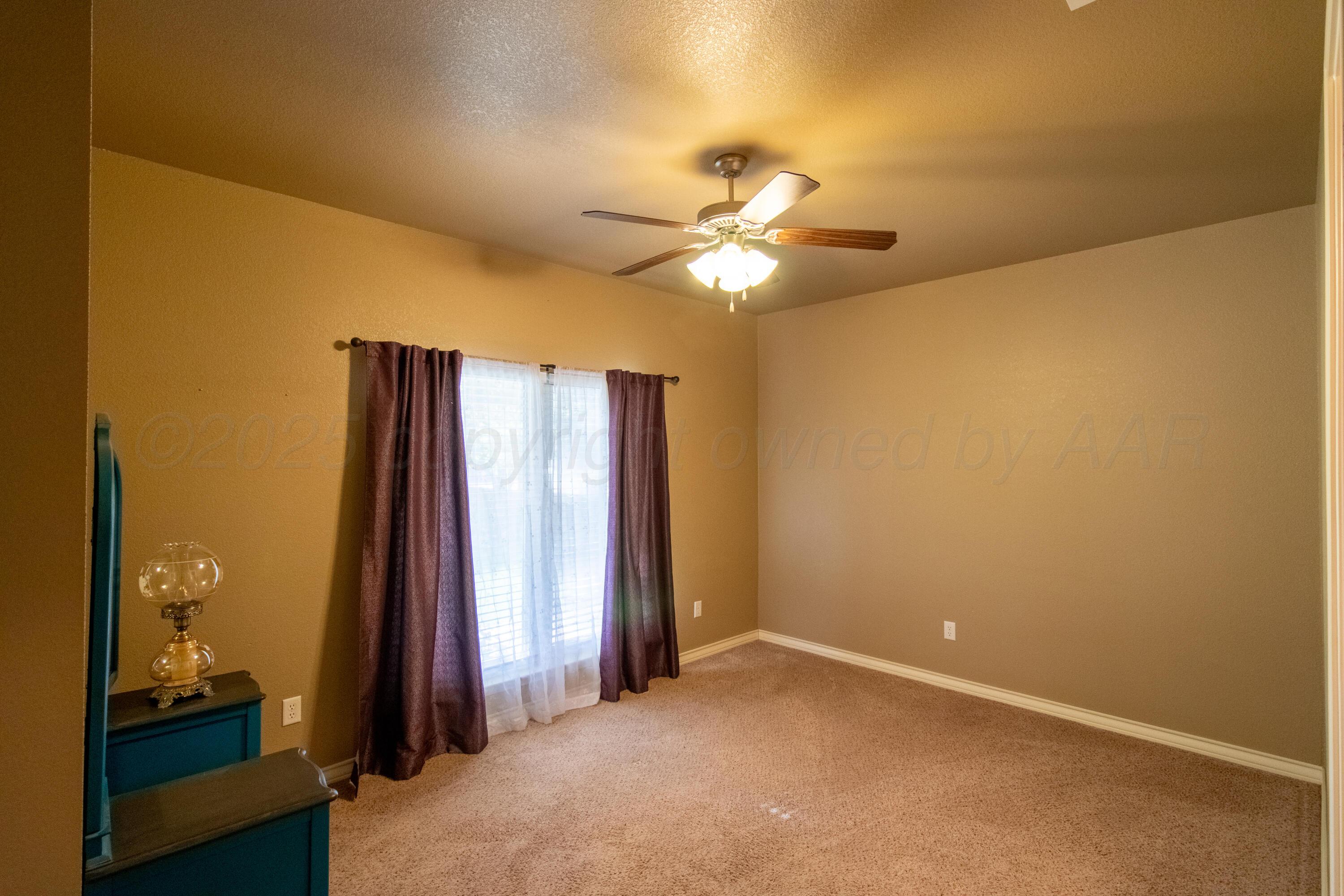 19100 Stone Creek Road Amarillo, TX 79124 - Photo 22 of 49 Guest bedroom 3